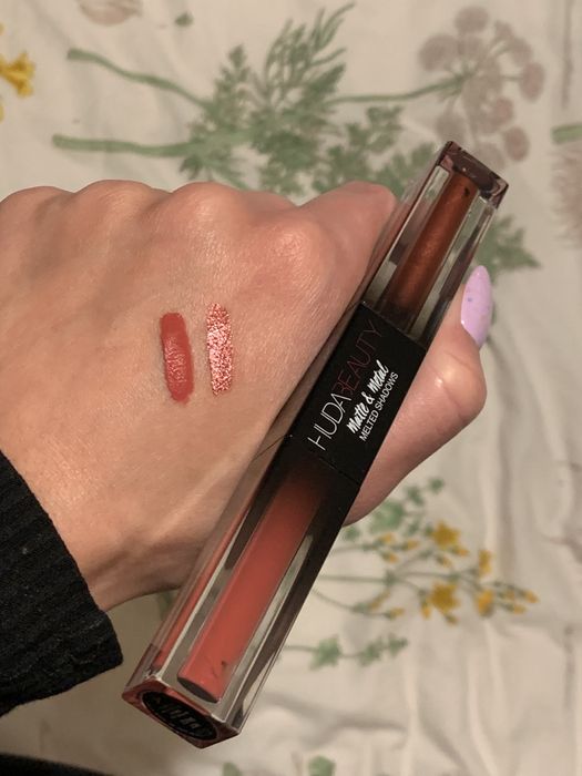 Huda Beauty Melted Shadows 2w1 płynny cień Hot Sauce / Cherry Soda
