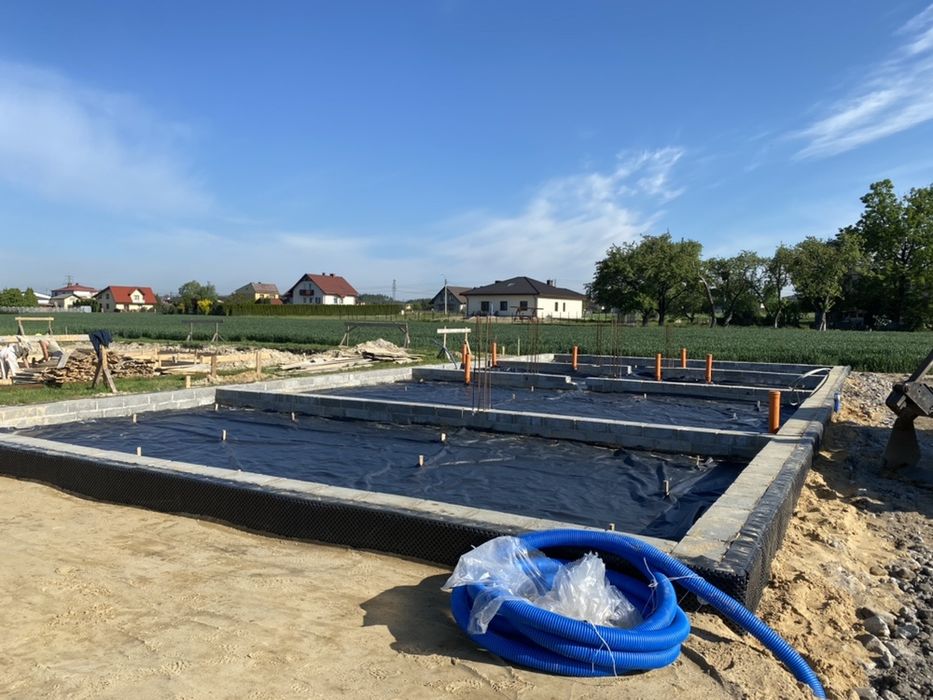 Budowa domów  od podstaw .