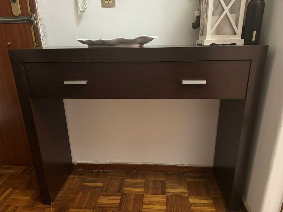 Consola Madeira Hall entrada