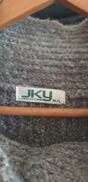 Colete de malha cinza