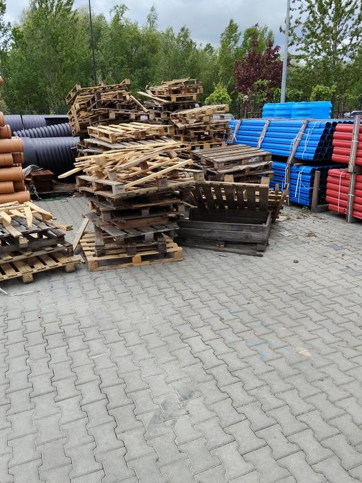 Palety uszkodzone