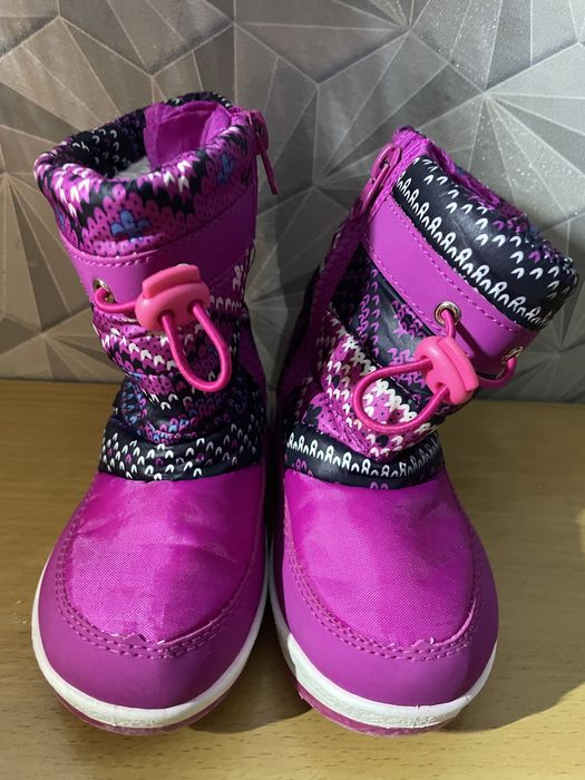 Продаи дутики дитячі