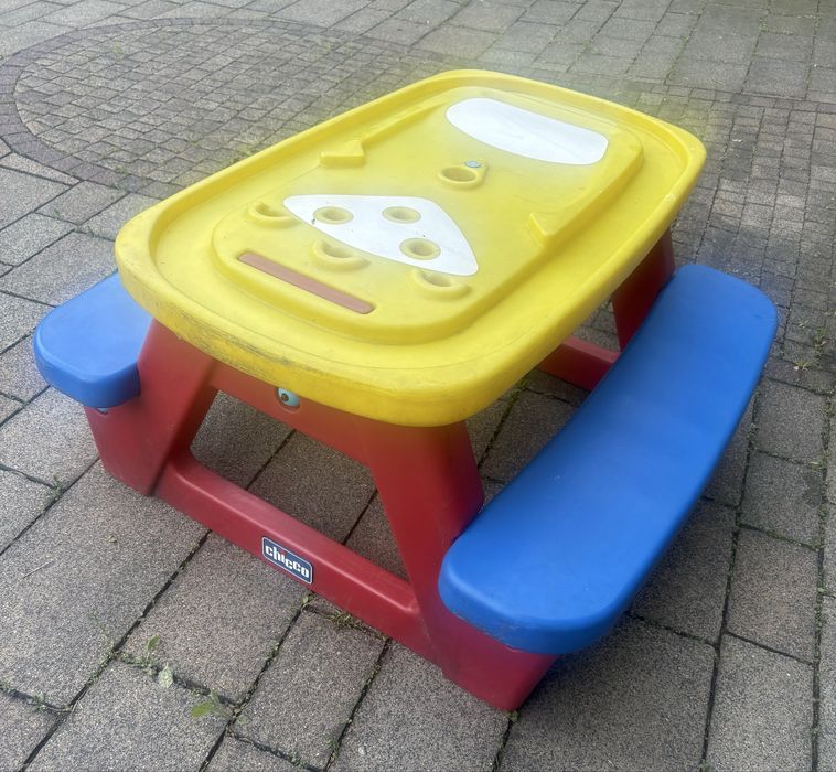 Chicco Piknikowy Stolik do ogrodu Do Gier Z Ławeczkami dla dzieci