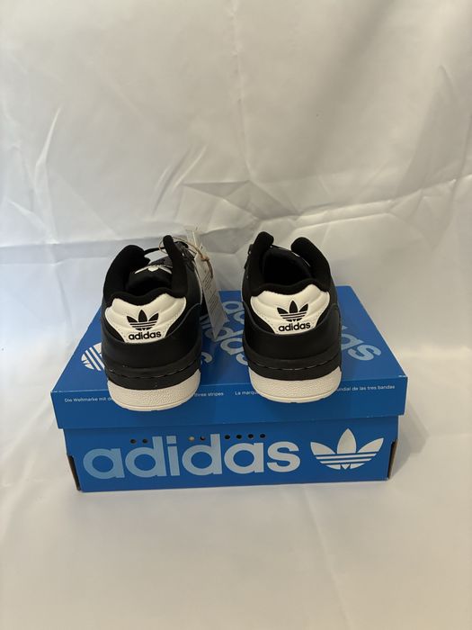 Buty adidas livarly low rozmair 37,5