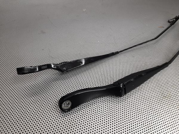 Haste / braço de escova limpa vidros frente direita ALFA ROMEO 159 (93