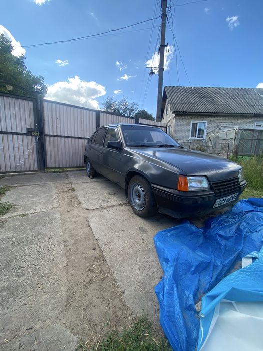 Opel kadet.        .