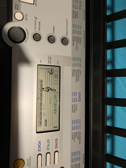 Orgão digital preto marca Yamaha