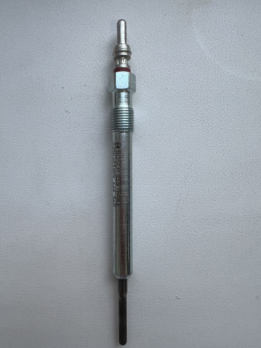 НОВІ Свічки розжарювання BOSCH на VW TIGUAN 4 шт