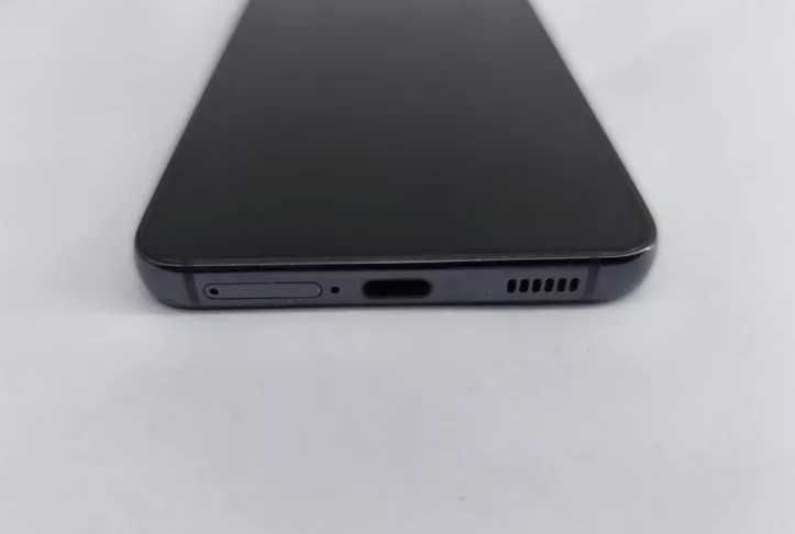 Telefon Samsung Galaxy S22 8/128 KOMPLET Stan BDB