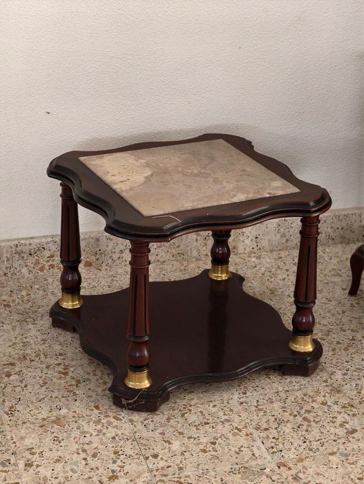 Classic side table64585110851459120