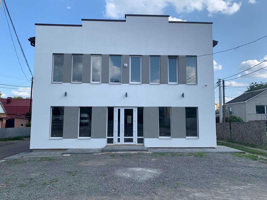 Продам нежитлову будівлю в р-ні 2-ї лікарні.