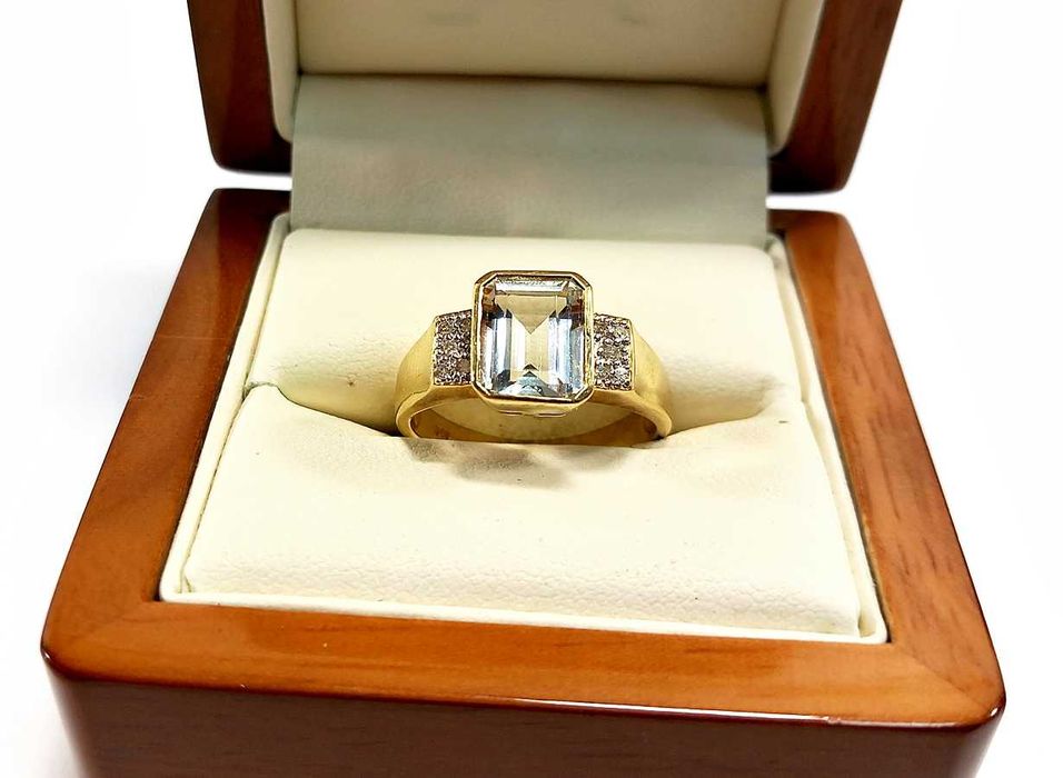 Złoty pierścionek z Diamentami i Akwamarynem Pr.585 R.16 Loombard Szcz