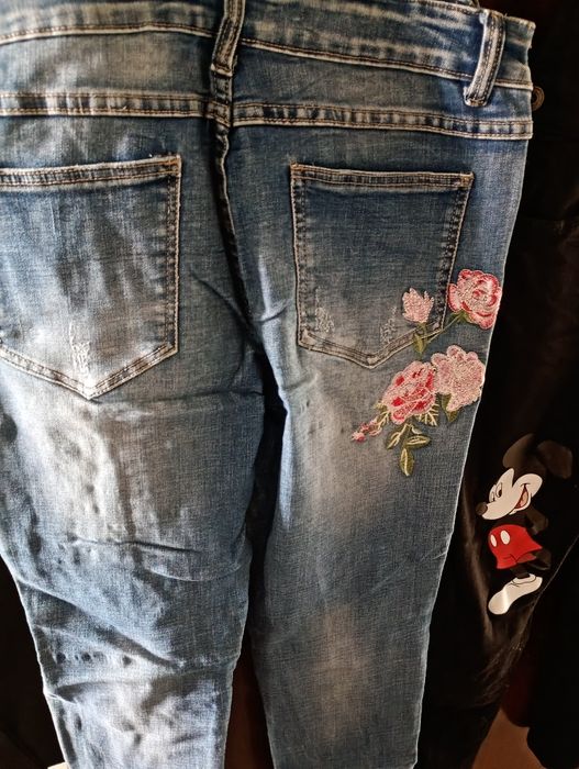 Duas jardineiras tamanho 42 com pouco uso 5€ cada um