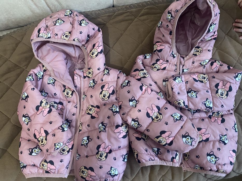 Курточки, жилетки,шапочки весна для дівчаток двійні/близнят 74,80,86см