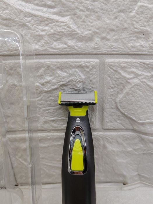 Електробритва MLS LT-187 з тримером для чоловіків