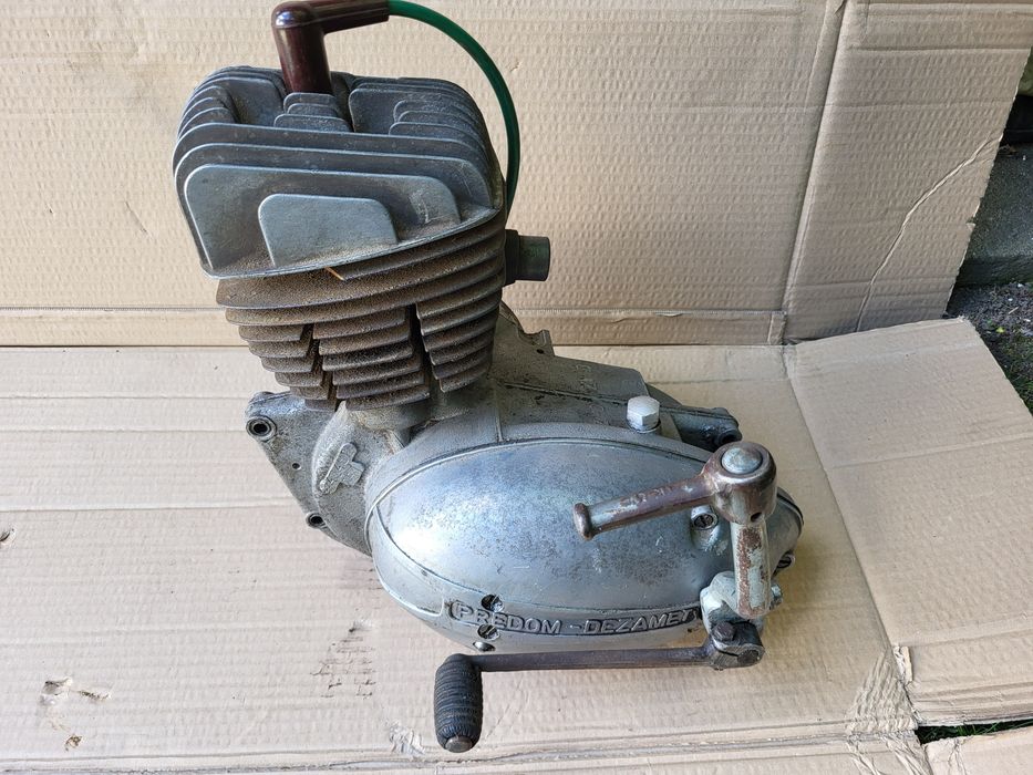 Silnik WSK 125 WFM Oryginał Cylinder Nominał ZMD zgodne numery kartery kopniak Kopnik Starter dźwignia biegów