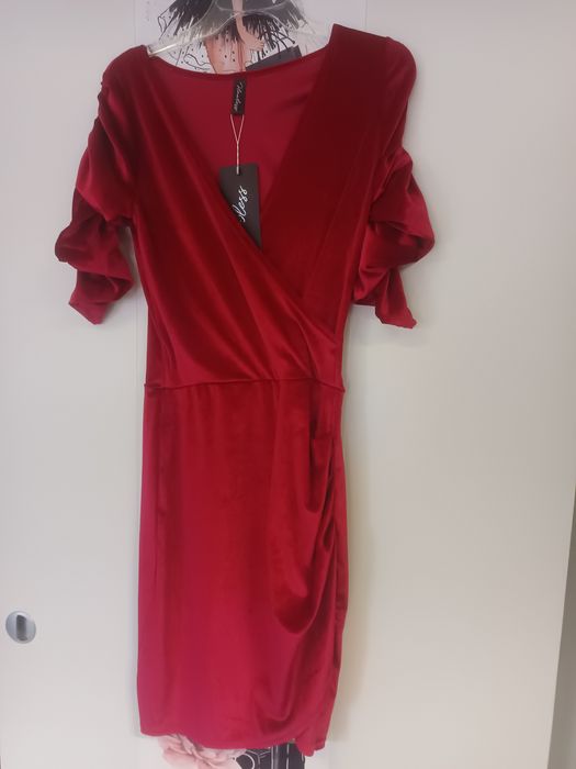 Sukienka damska flawless welurowa marszczone rękawy hit viral style