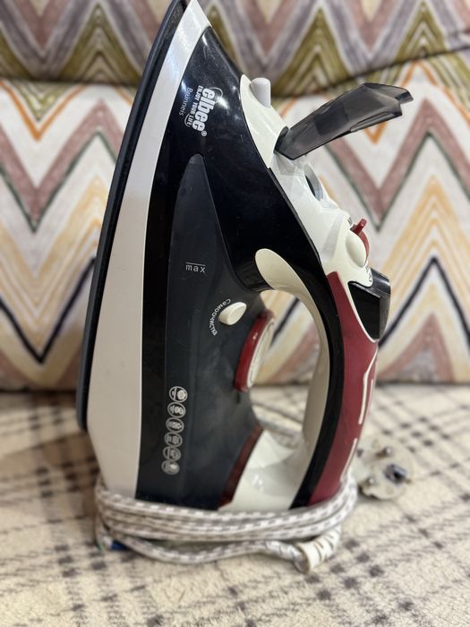 Продам праску Elbee  2000 Вт