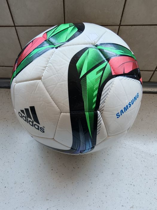 Piłka Adidas conext 15 replika