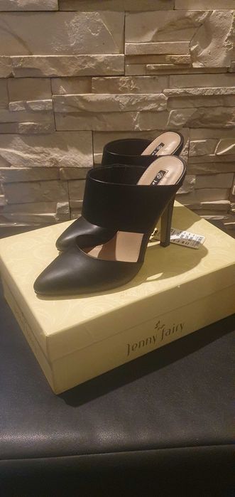 Piękne nowe szpilki roz. 35 czarne, wieczorowe