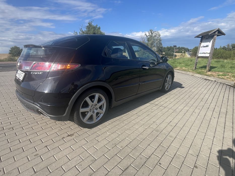 Honda Civic 1.8 benzyna