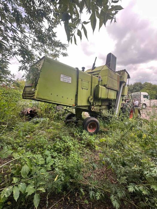 Комбайн CLAAS Senator у робочому стані