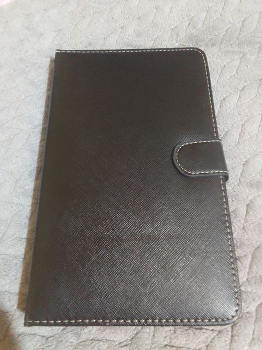 Nowe etui z klawiaturą na tablet 7 cali