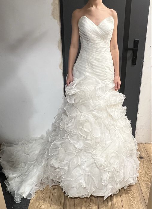 Suknia ślubna biało kremowa