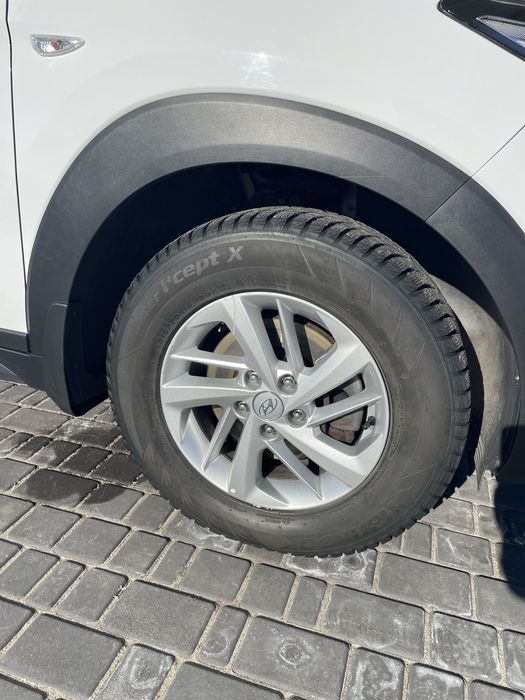 Продам комплект дисків із зимовою гумою