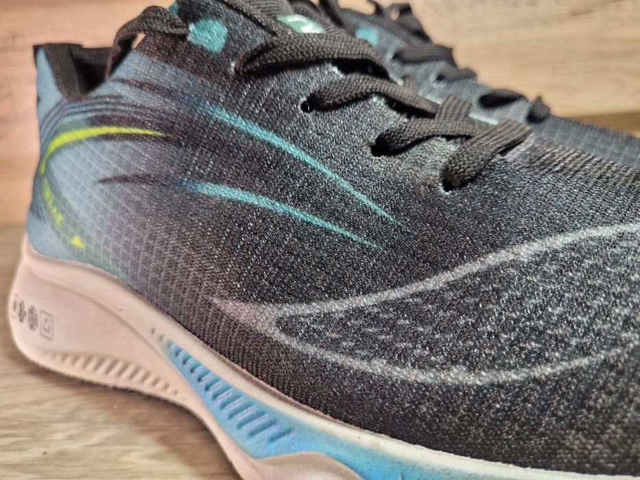 Кросівки чоловічі 41р
