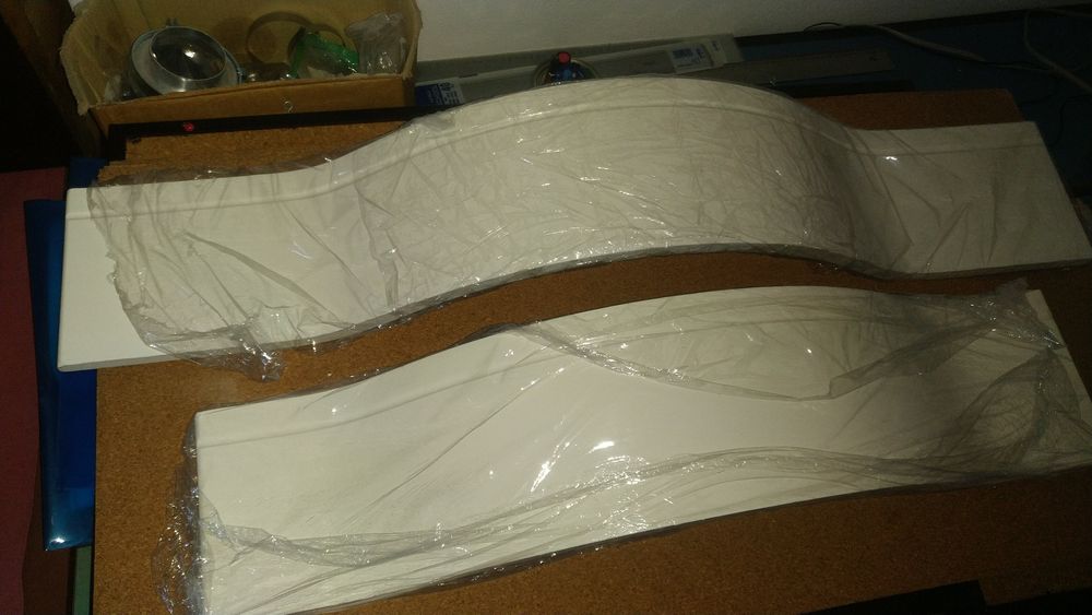 Frente curva para moveis de wc