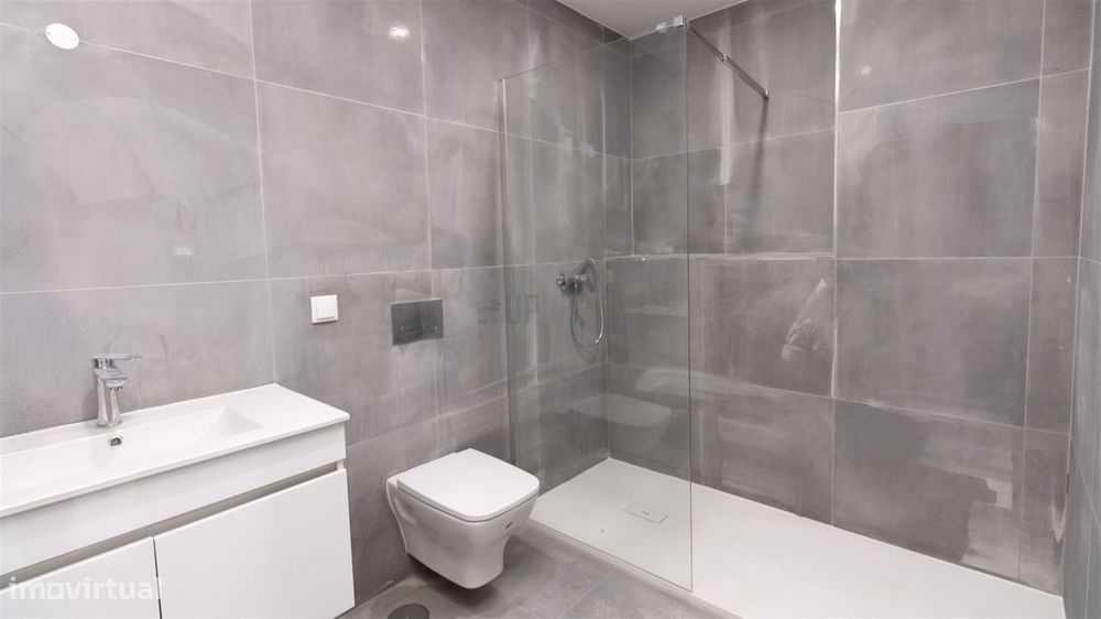 Apartamento T1 Totalmente Remodelado em Repeses