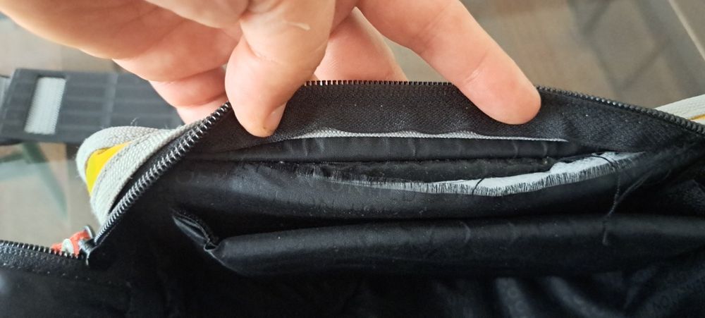 Bolsa Benetton para máquina fotográfica