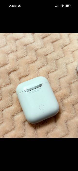 Apple AirPods Bluetooth