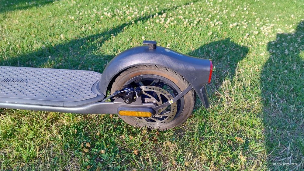 Sprzedam hulajnogę elektryczną Ninebot