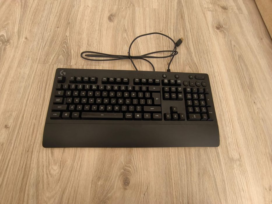 Klawiatura Logitech G213