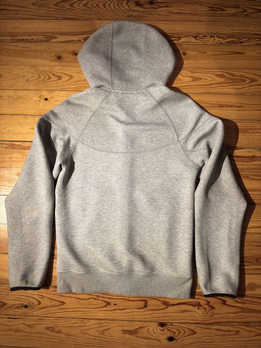 Casaco Nike Tech Fleece Cinzento (Original) – Impecável