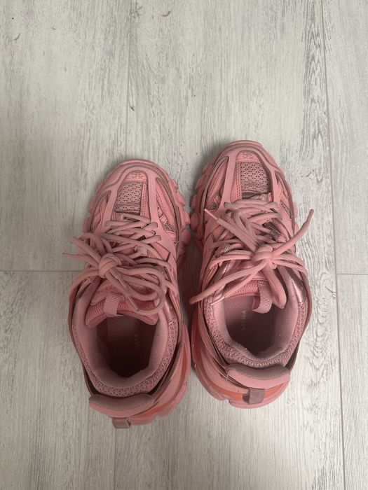 Balenciaga track pink
