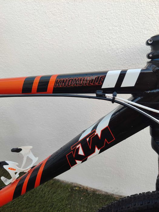 KTM KNOXVILLE, muito bem estimada