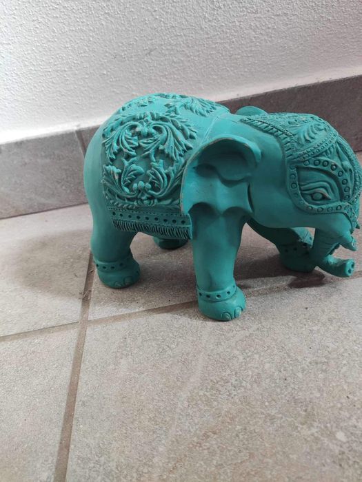 Elefante azul decorativo