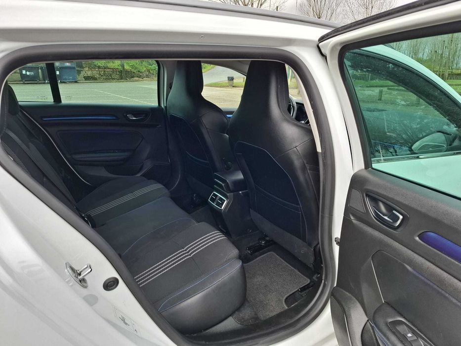 2017 Renault megane iv sport tourer diesel - TOP