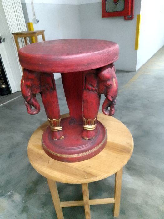 Coluna madeira elefante acento.