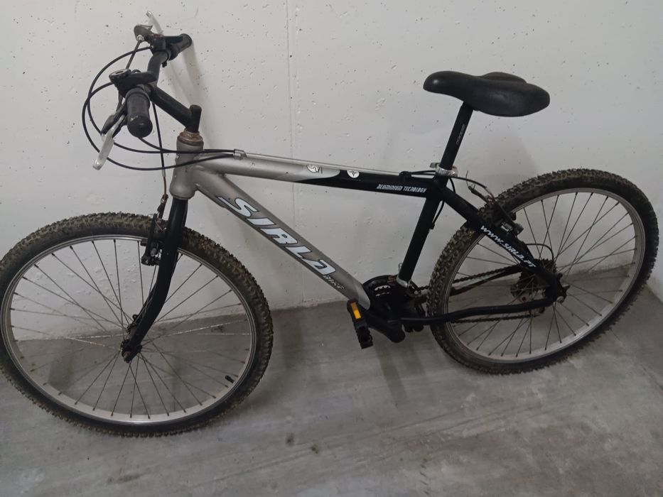 Bicicleta Sirla em bom estado