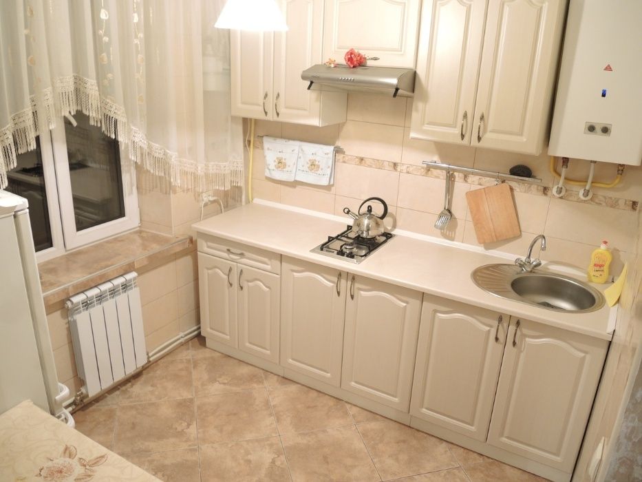 Оренда квартири подобово ,2 кiмн,центр,чисто,Володимирска105