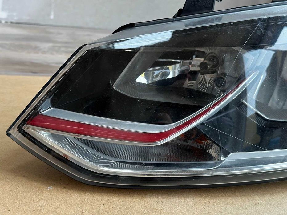 LAMPA przednia lewa POLO 6C GTI 1EB 012.034-05 1EB.1922