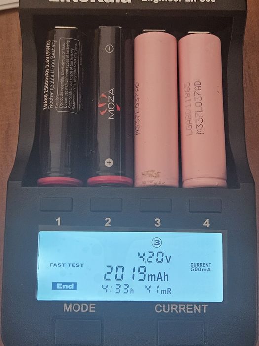 Продам стабілізатор Moza Air 2