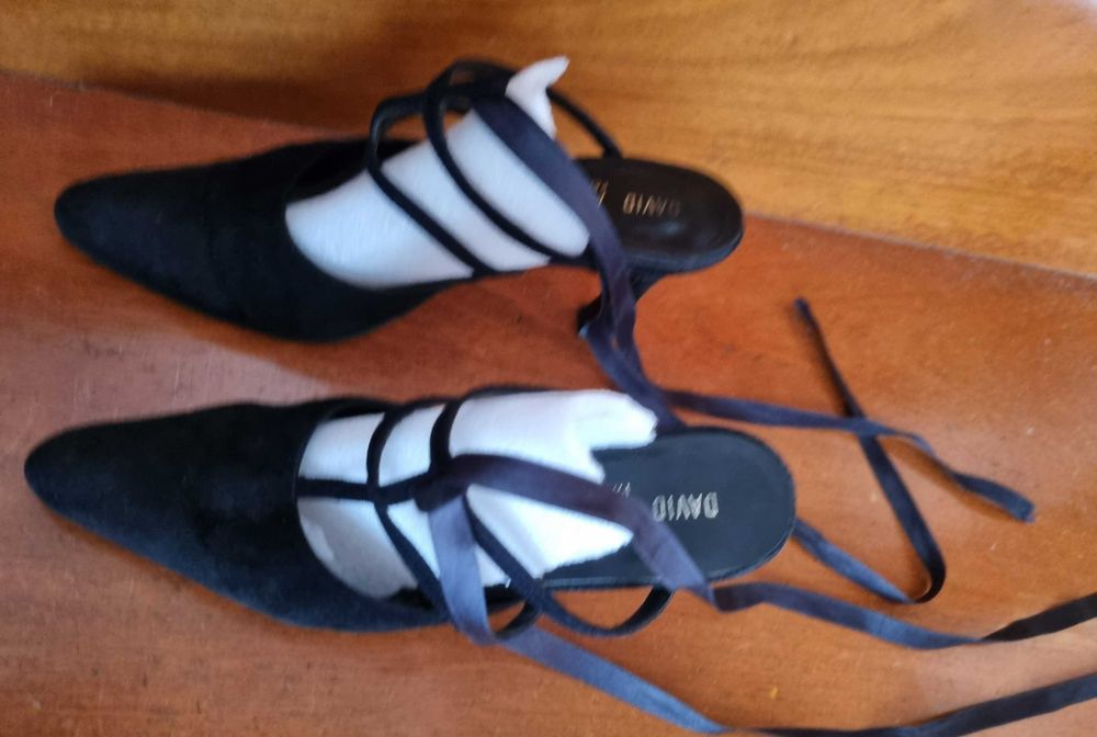 Sapatos pretos  David Ackerman - muito elegantes