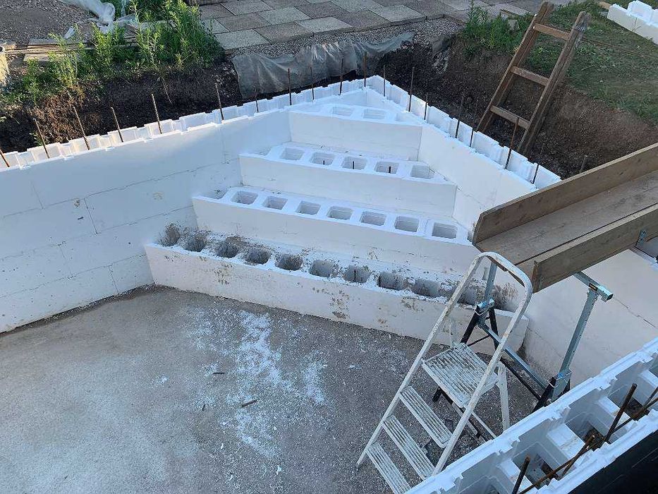 Basen 6 x 3 m z bloczków styropianowych