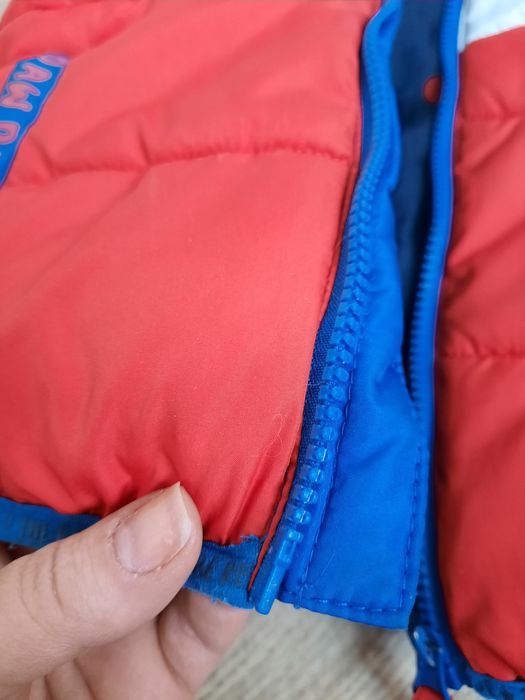 Детская демисезонная жилетка на возраст 6-7 лет