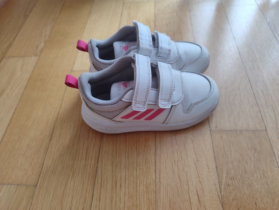 Adidasy Adidas dziewczynka rozmiar 26